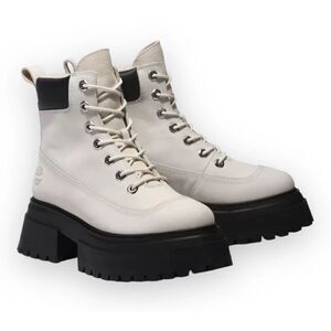 TIMBERLAND NWOB Women's Sky 6" Lace-Up Boots